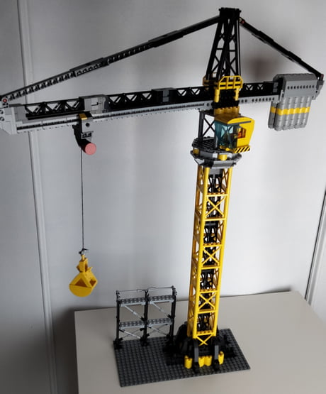 WIP tower crane MoC 9GAG