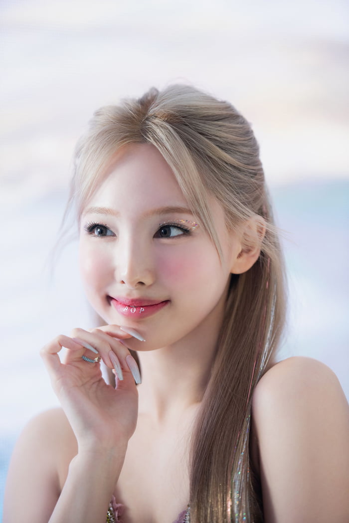 Photo : Nayeon