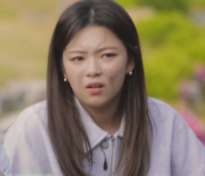Photo : “Confused” jeongyeon