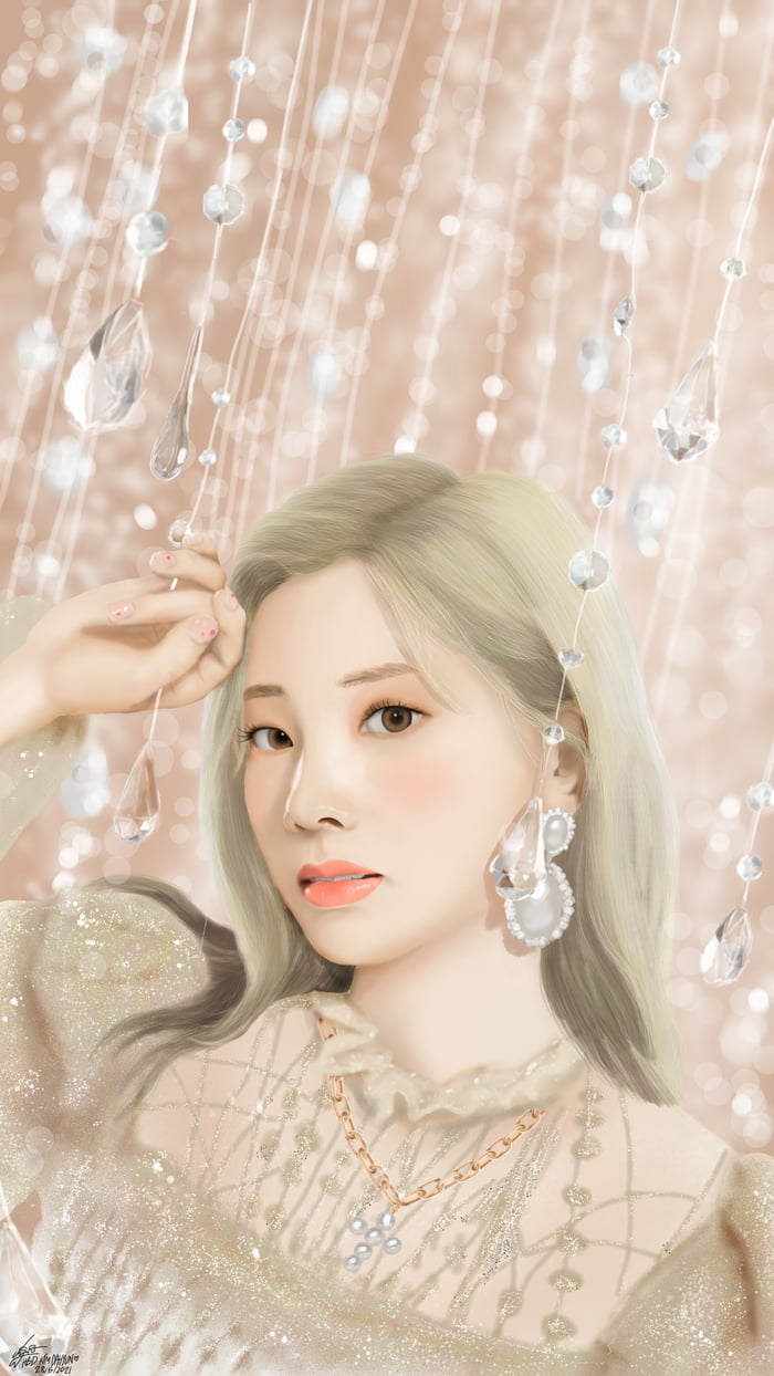 Photo : Happy birthday to the queen, the meme, the eagle, the rapper and the only Kim Dahyun