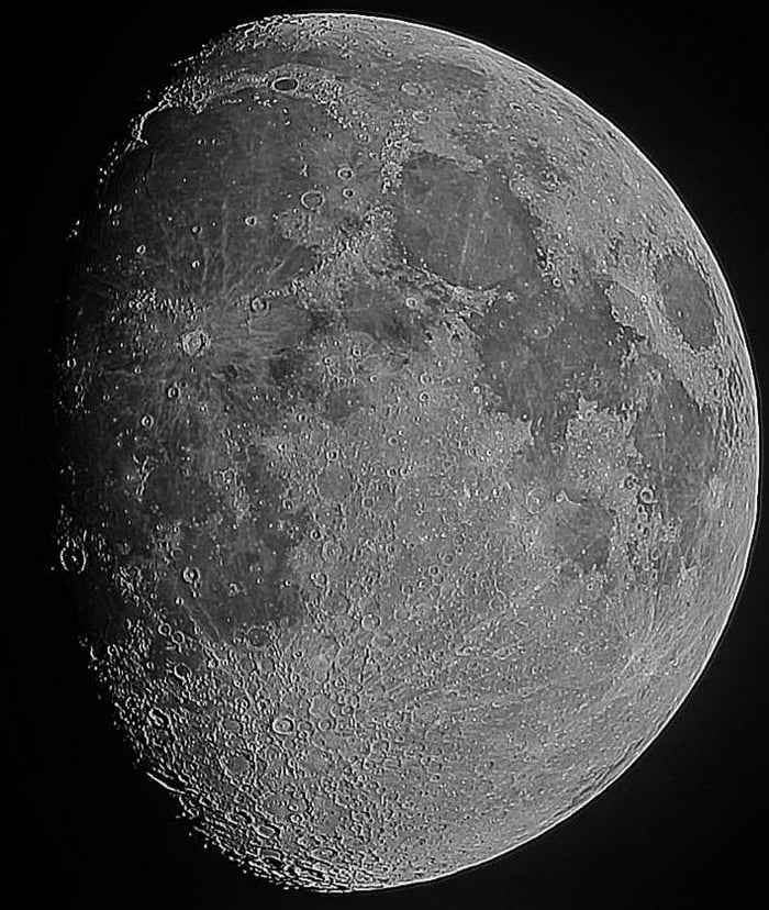 Moon taken with a nikon p900 9gag