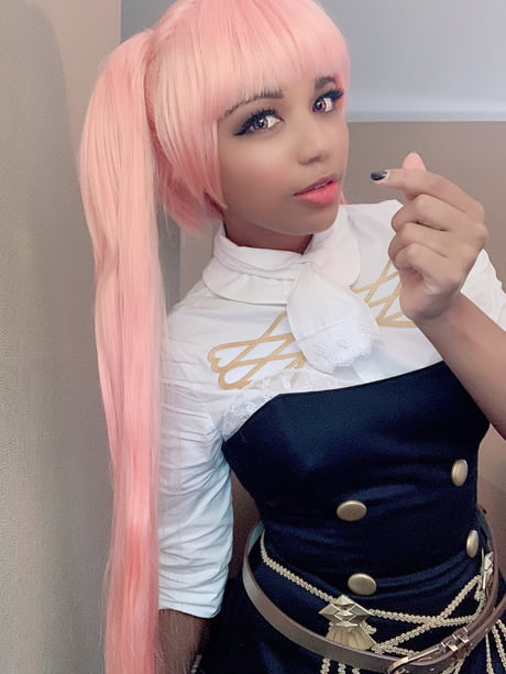 Hilda Fire Emblem cosplay by Mica Burton 9GAG