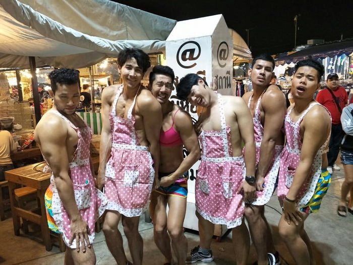 This Restaurant In Thailand Hire Cute Hunky Waiters To Serve Customers ...