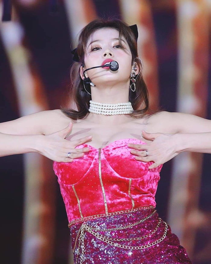 Photo : Sana thats illegal!!!