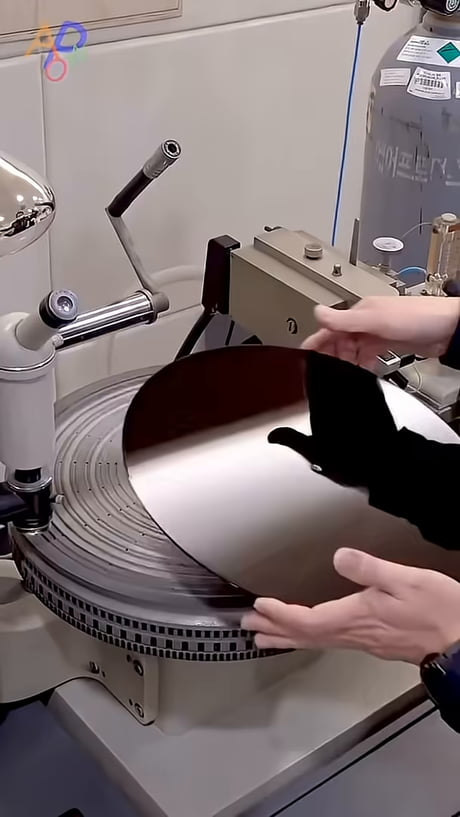 This is how vinyl record is made