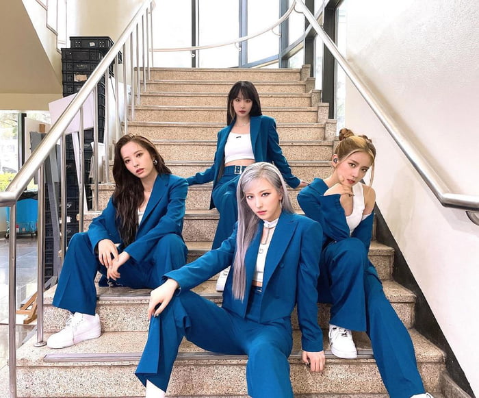Photo : Seola, Bona, Exy and Eunseo