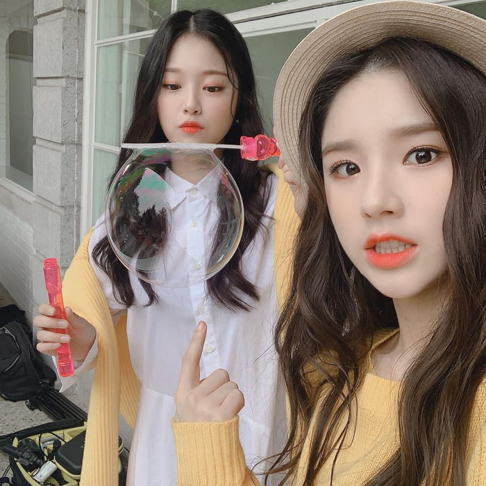 Photo : Hyunjin & Heejin