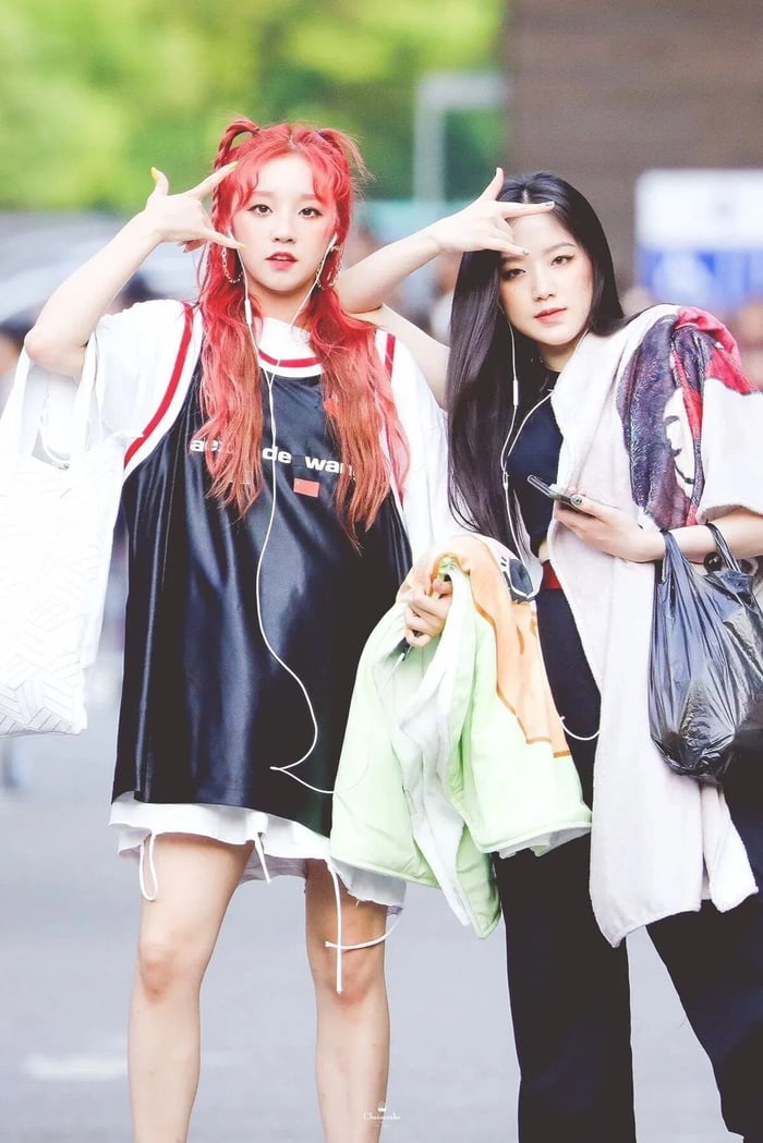 Photo : Yuqi, Shuhua