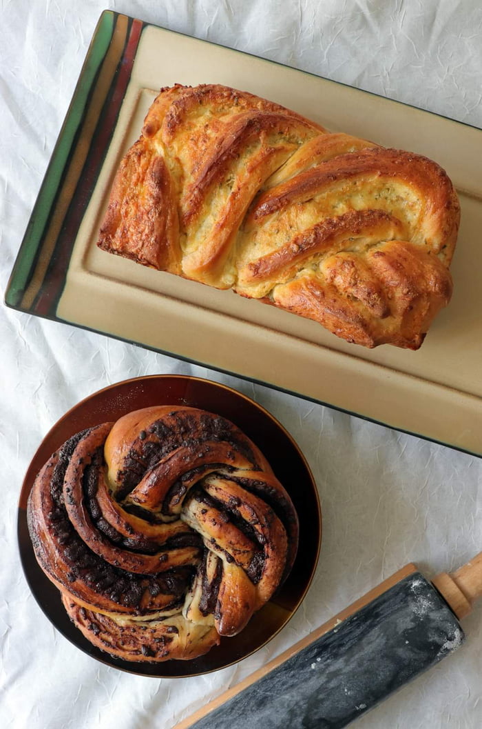 Chocolate Garlic Cheese Bread 9GAG garlic-cheese-bread