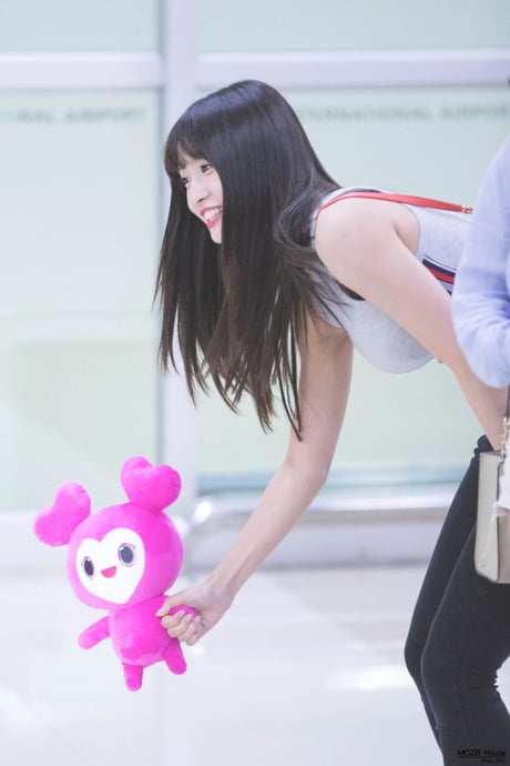 Momo With A Lovely 9gag