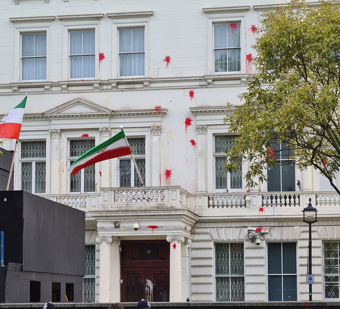 Iranian Embassy In London Today 9GAG   AME1BPW 700b 