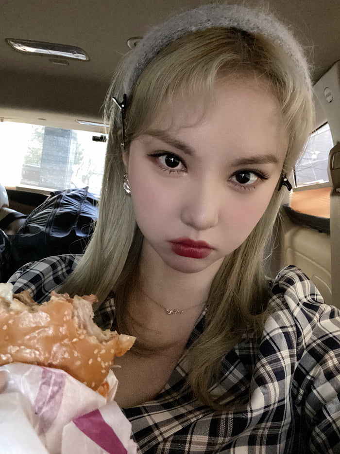 Photo : Eunha Weverse Update
