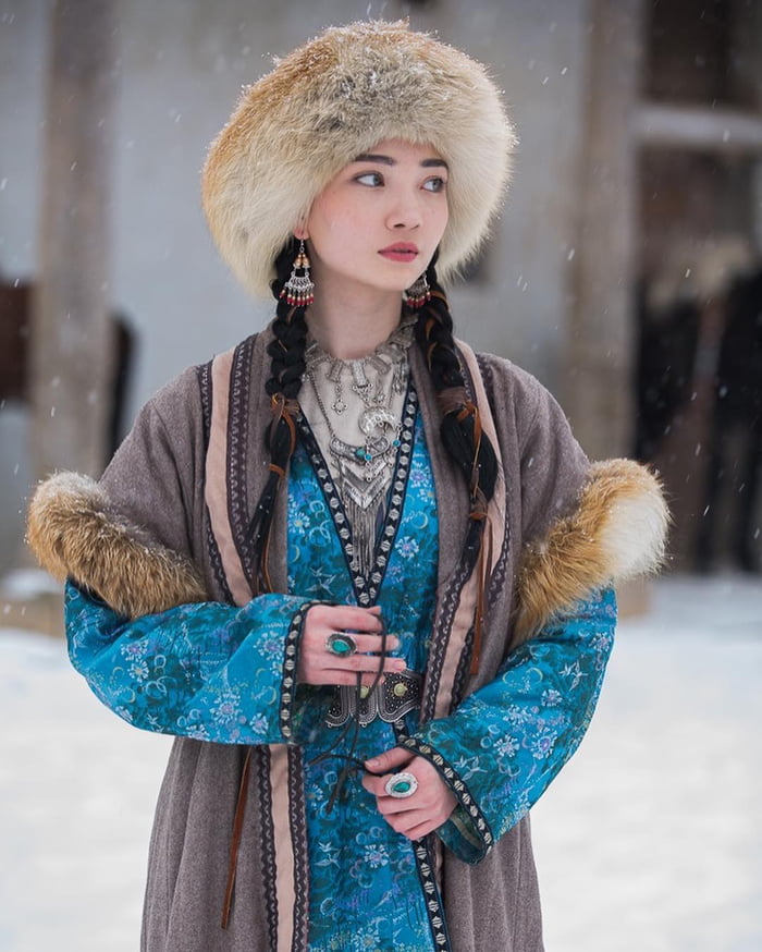 Kazakhstani woman with traditional clothing. - 9GAG