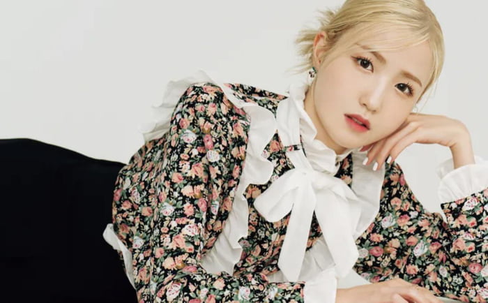 Photo : 210930 Honda Hitomi X Bis Magazine