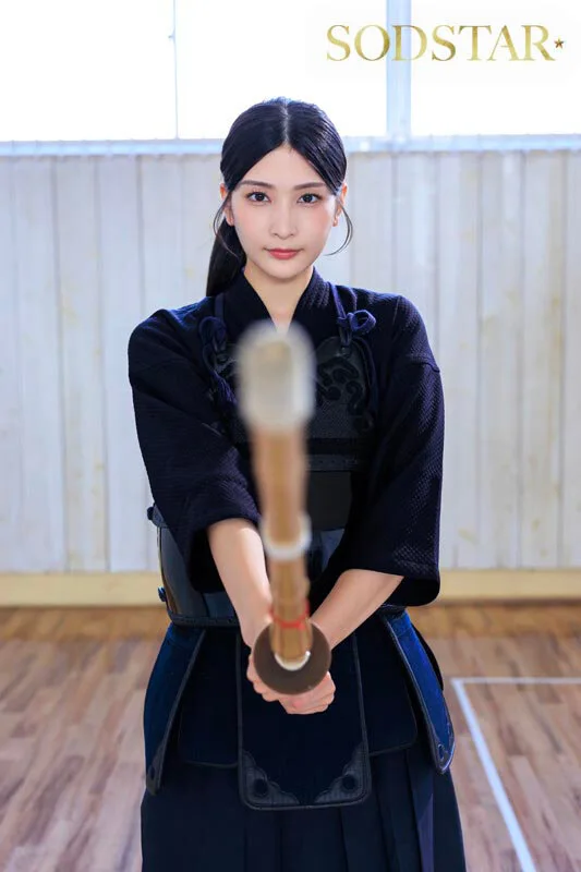 aMV5djR_700bwp.webp