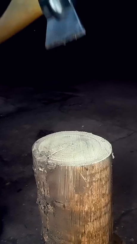 SHOTGUN AXE!