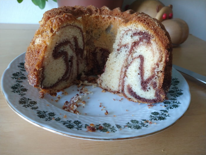 Today marks my 35th birthday, take a marble cake that I made! :)