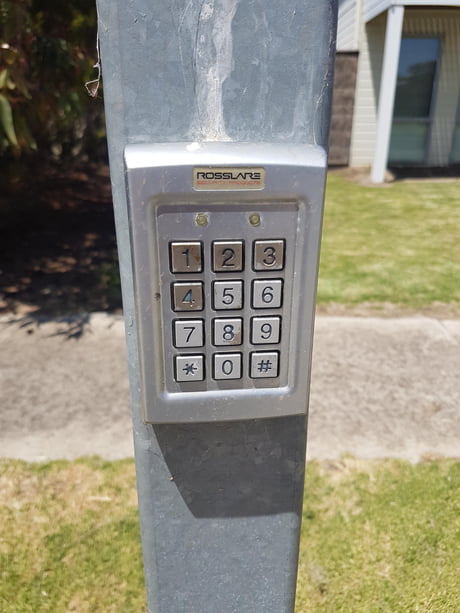 The key pad at a gated off residence