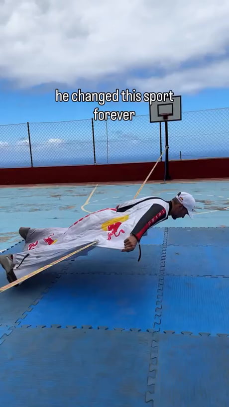 Peter Salzmann used a wingsuit foil to gain altitude in a flight