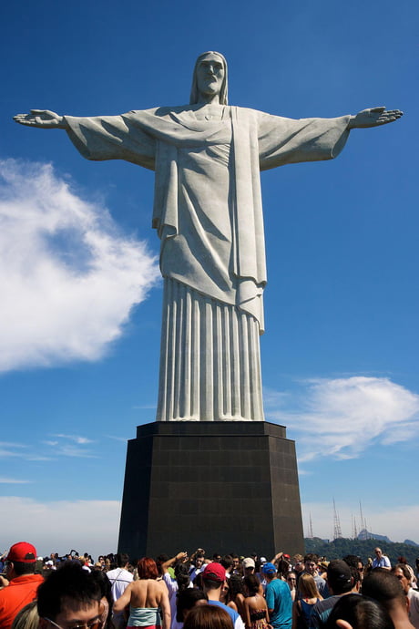 Fortnite really is taking over the entire globe, I just saw this statue in  Brazil dedicated to the T-Pose emote - 9GAG