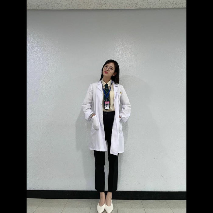 Photo : Dr Yujin