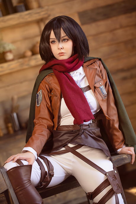Mikasa Ackerman cosplay by Helly Valentine 