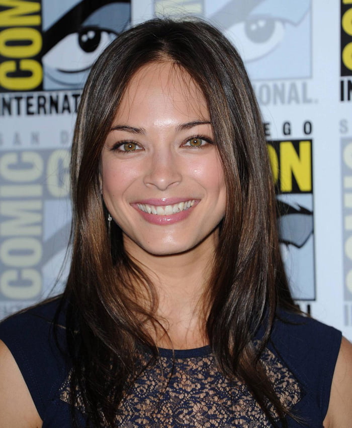 Kristin Kreuk 9gag