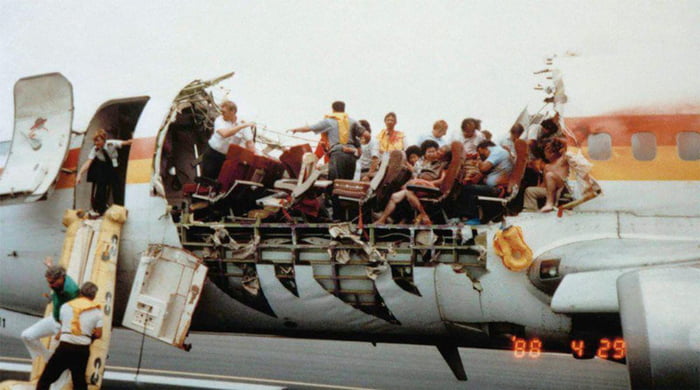 April 28, 1988: The roof of an Aloha Airlines jet ripped off in mid-air at 24,000 feet, but the plane still managed to land safely!