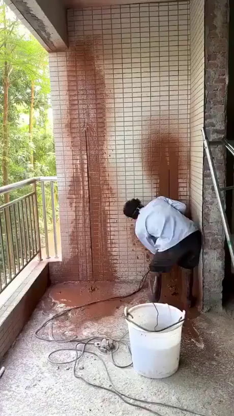 For my next trick, I'll saw myself in half!