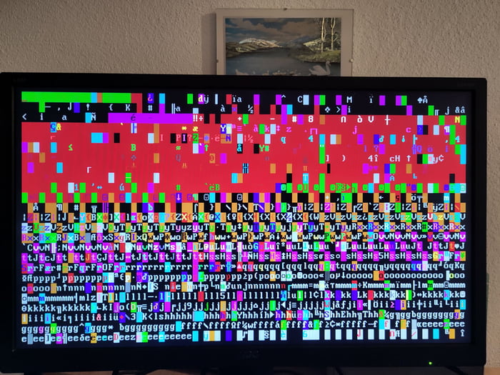 My PC ist screaming at me (failed Debian Installation)