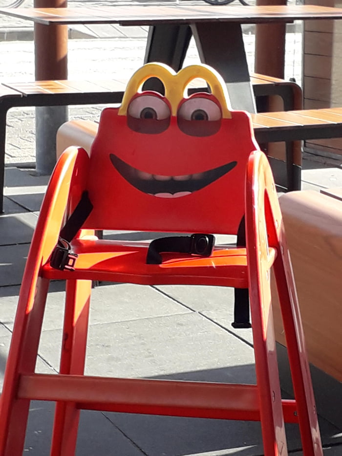 Kids chairs at McDonald really need a new design - 9GAG