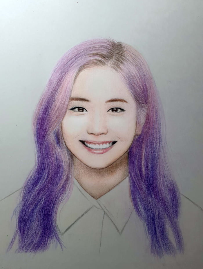 Photo : Coloured pencil drawing Dahyun