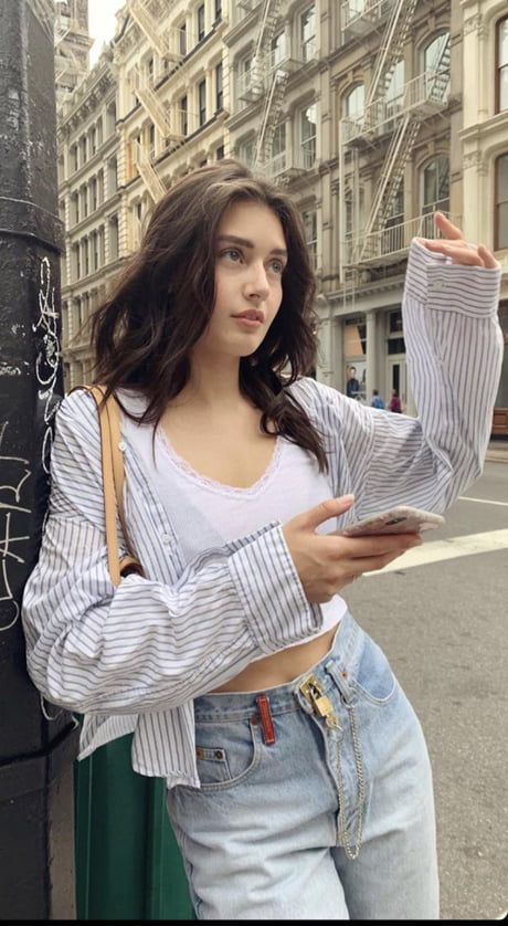 Jessica Clements 9gag