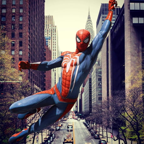 I photoshopped a pic of spiderman ps4 onto a street in new york and i  thought it looked cool - 9GAG