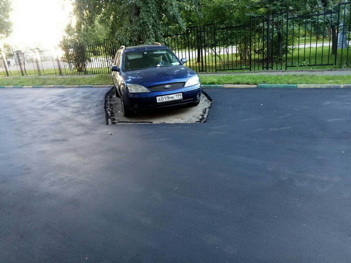 Russian workers in a nutshell