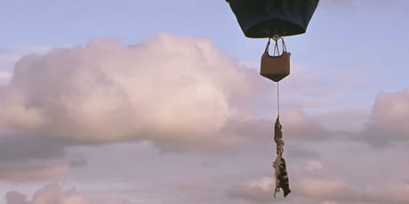 Movie Recommendation 1 Rat Race 01 Yes That S A Cow Hanging From A Hot Air Balloon 9gag