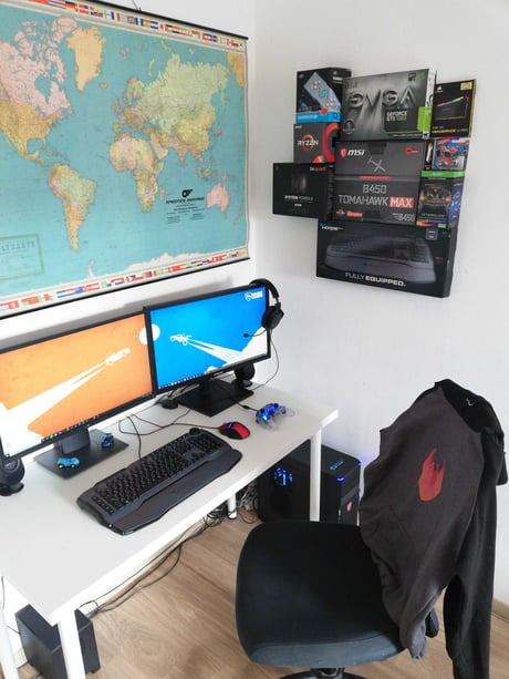 My First Gaming Desk Setup What Do You, How Big Should My Gaming Desk Be