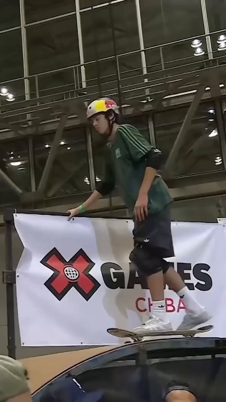 WORLDS FIRST Kickflip Body Varial 900