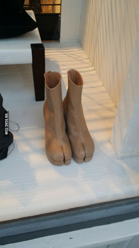 Gives A Whole New Meaning To Camel Toe 9gag