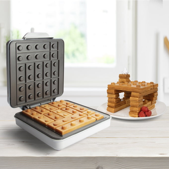 You Can Play With Your Breakfast With This Building Brick Waffle Maker 9gag
