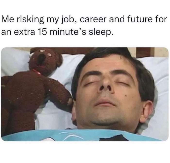 me-posting-this-during-my-night-shift-9gag