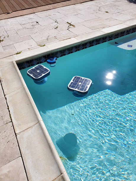 These solar powered pool cleaners - 9GAG