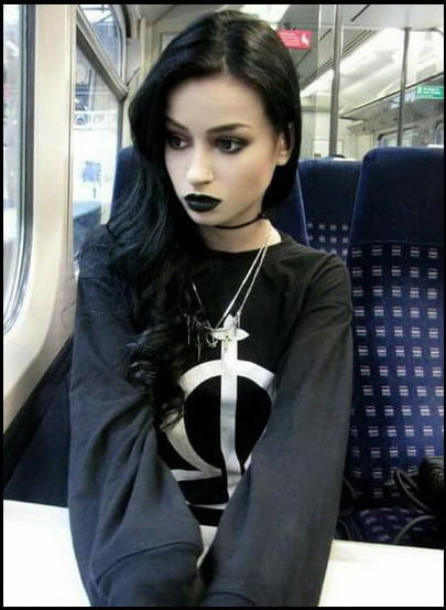 Girls gothic How to