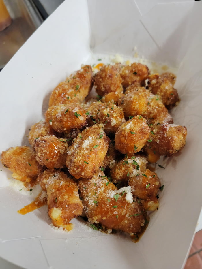 Honey Sriracha Cheese Curds 9GAG