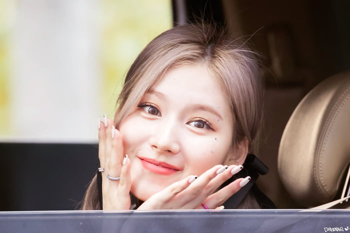 Photo : Cute Sana