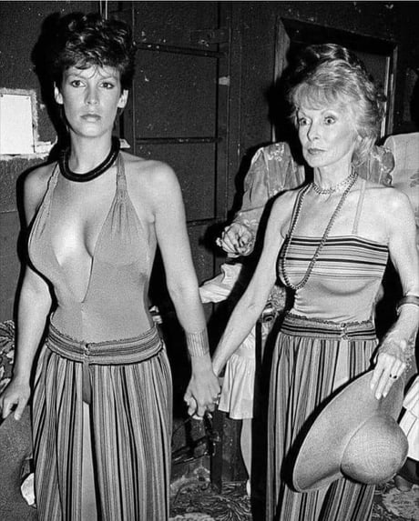 Jamie Lee Curtis and her mom, Janet Leigh, inside Studio 54 (late 1970s) -  9GAG