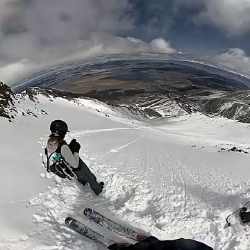 Jon, you have to make it back to Castle Blaak before they do