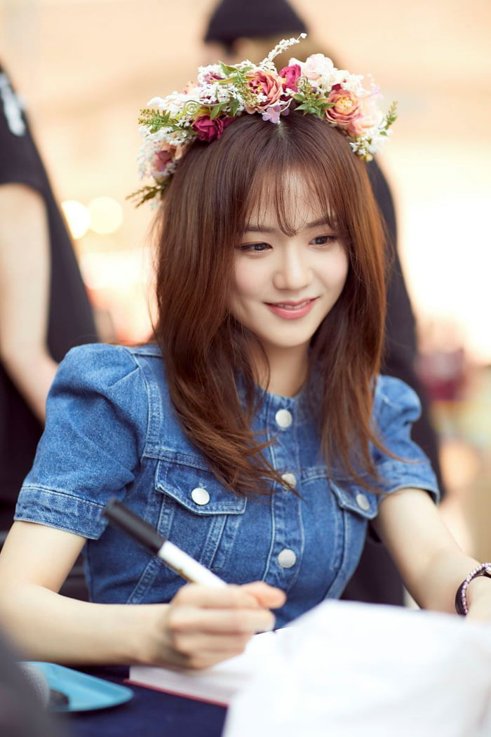 Photo : Queen Jisoo