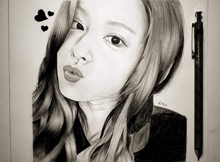 Photo : Sana sketch
