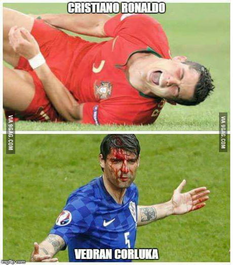 Not All Of The Football Players Are Whining B 9gag